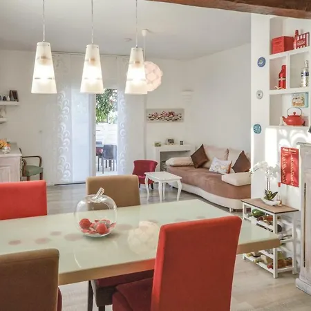 One-bedroom Holiday In Antibes